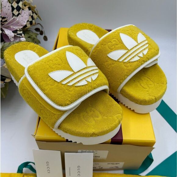 Women’s Gucci X Adidas, GG monogram size 41 fits 10 US made in Italy - Picture 1 of 7